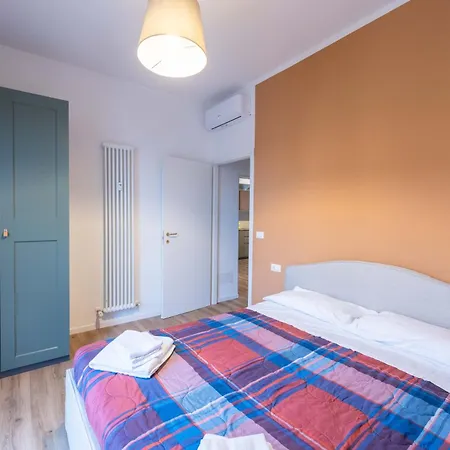 Sword House, By Short Holidays Appartamento Bologna