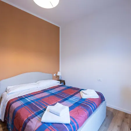 Sword House, By Short Holidays Appartamento Bologna